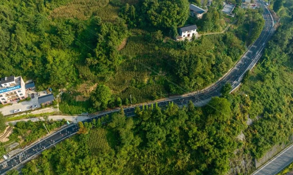 “华中凉都”这场马拉松，到底有多爽？
