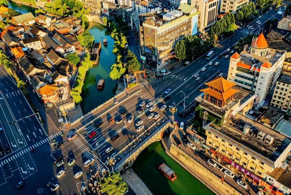 跑过千年运河，邂逅任城烟火！2025任城半程马拉松的舌尖与文明之约
