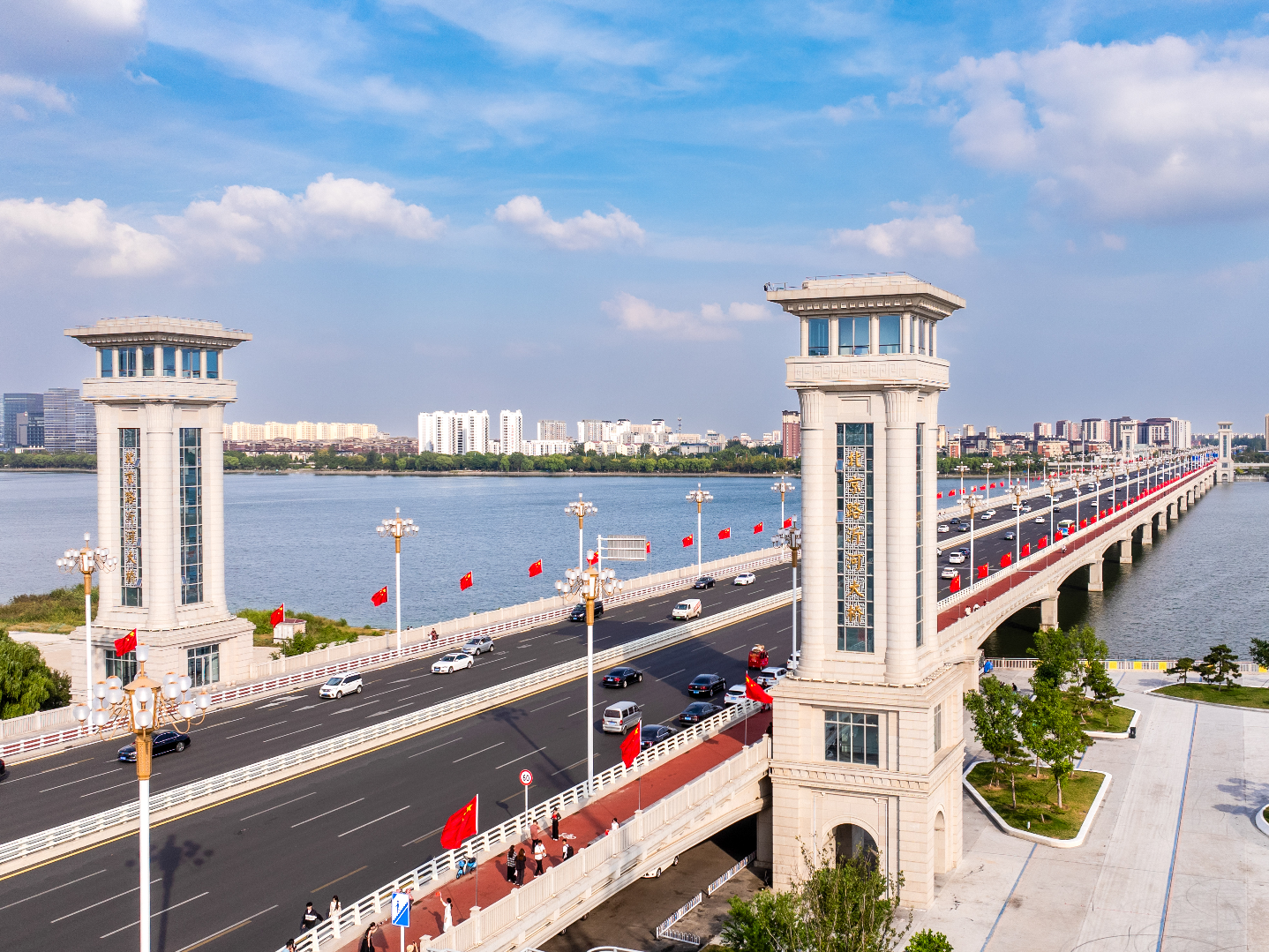 在“干净跑道”上奔跑——写给跑友的一封信：反兴奋剂知识普及与安全用药提醒